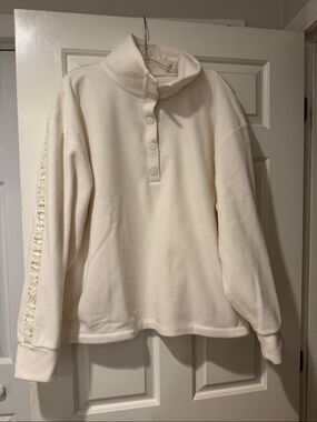 Dudley Stephens white fleece